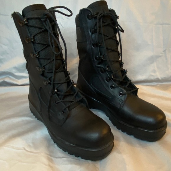 Black Vibram Sole Combat Boots Women's Size 37 Military Style Lace Up - Picture 2 of 11
